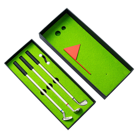 Simulación creativa Campo de prácticas Caja de regalo Pluma Club de golf